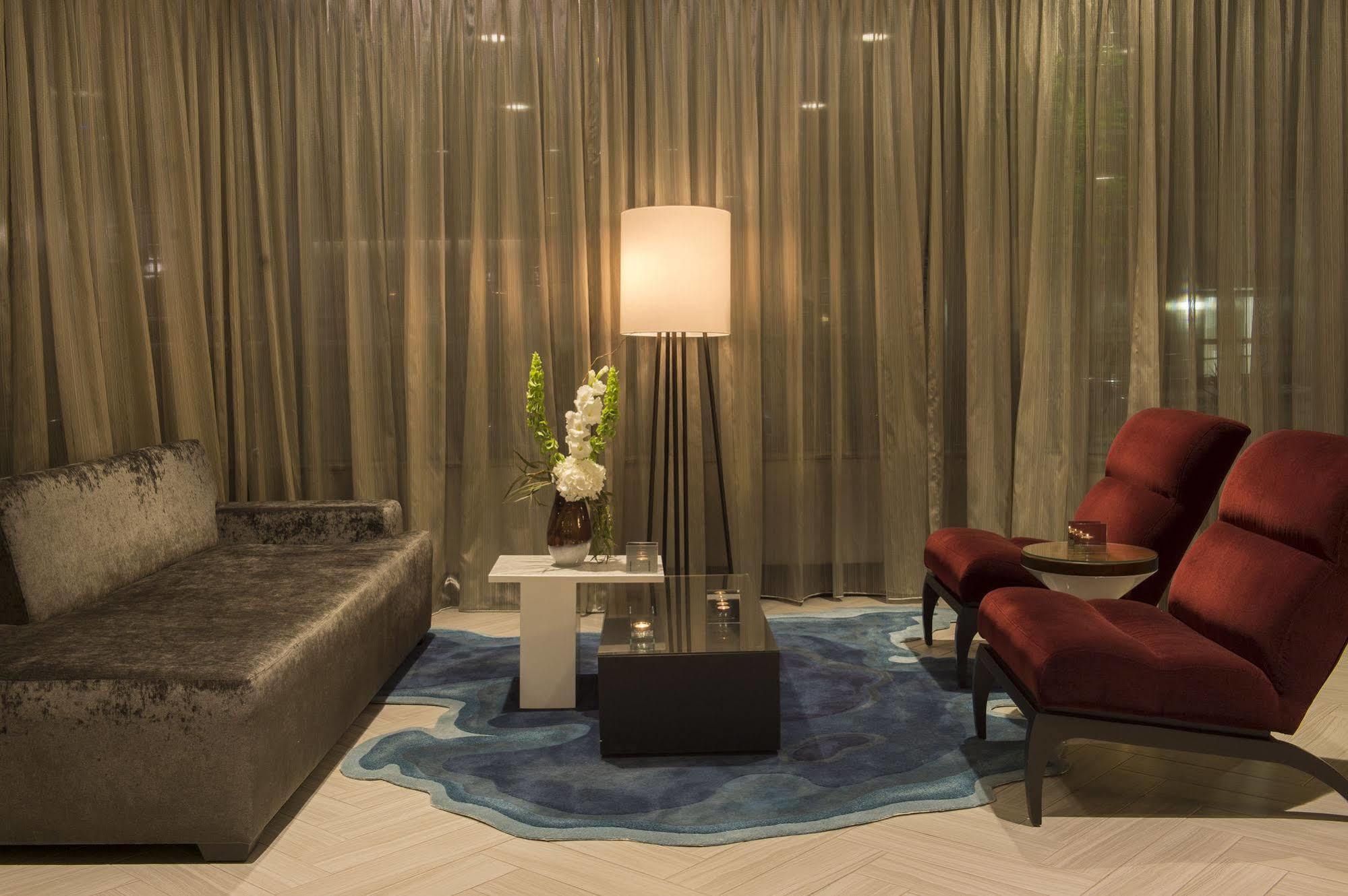 The Madison Concourse Hotel Eksteriør billede