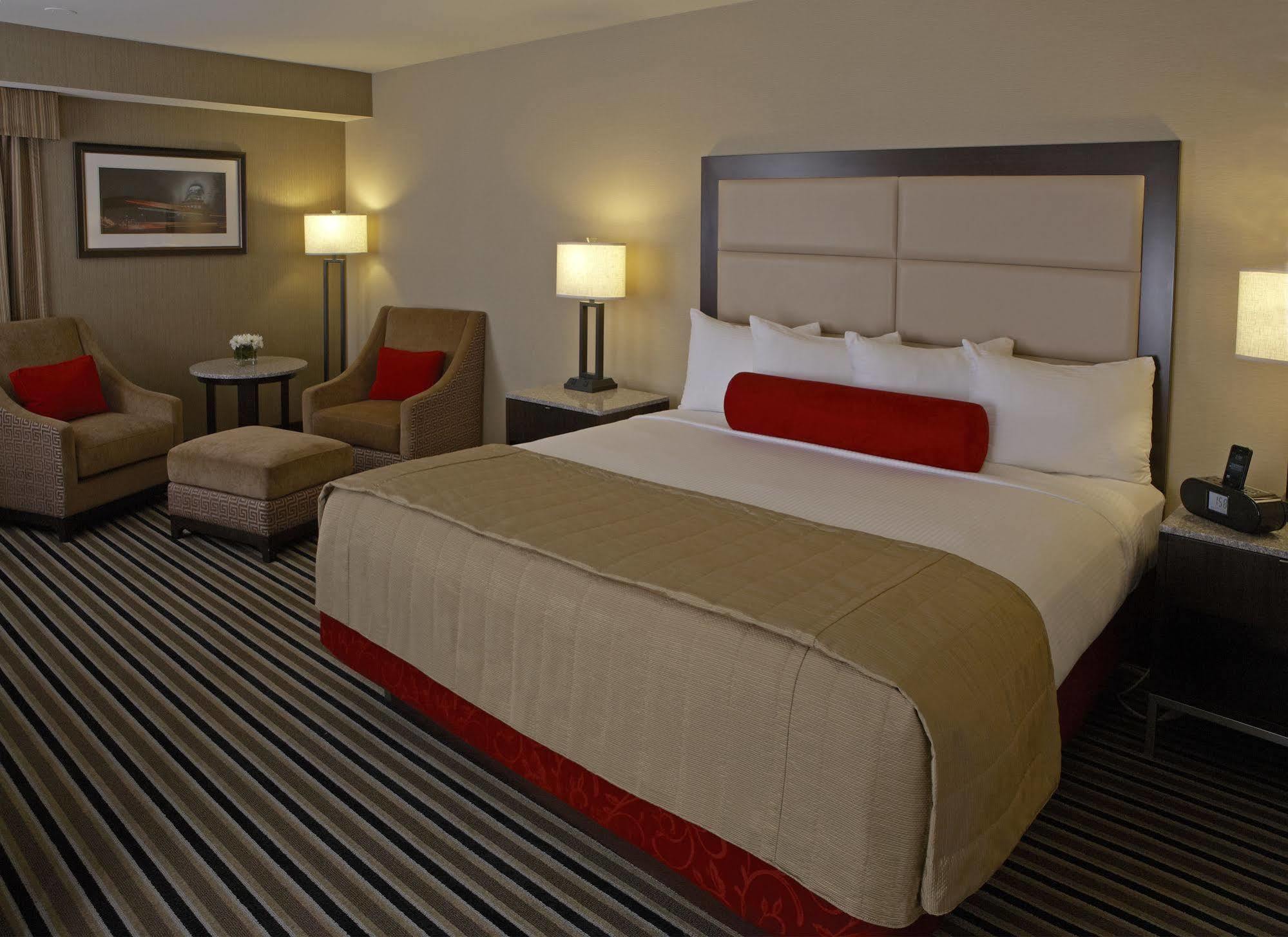 The Madison Concourse Hotel Eksteriør billede